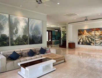 Large Garden Oasis Home in Kemang 5