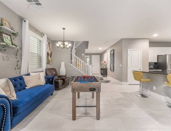 Large Groups! Game Room| BBQ| Spacious| Near Strip 4