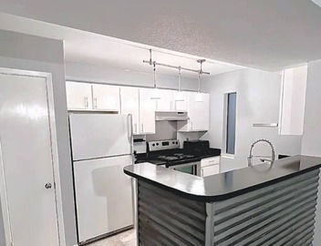 Large Modern 2 Bed/2 Bath -7 min DT in Central ATX 4