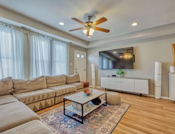 Large Petworth Home - Ideal for Groups and Easy DC Access 3