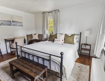 Large Private Studio Apartment 5