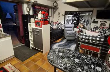 Le "GRAND VOYEUX" STUDIO cosy, avec MEZZANINE - Gîte Indépendant de plain pied avec jardin, barbecue braséro Parking Wifi Netflix 5