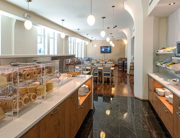 Le Square Phillips Hotel And Suites 2
