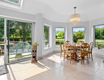 Leafield House - pet friendly near Cheltenham 5