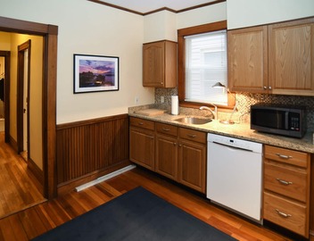 Leafy & Tranquil, Artist House 4