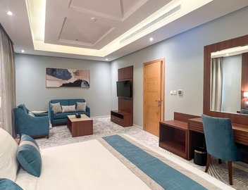Level Nine Hotel 4