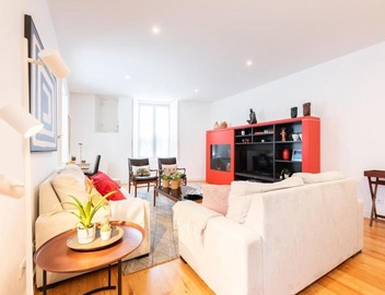 Liberdade Great Apt with AC Garage 4