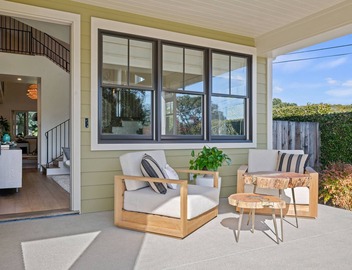 Lighthouse Dreams - Mesa Stunner Near the Beach 4