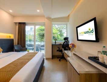Limewood Signature - Golf Course Extension Road 3
