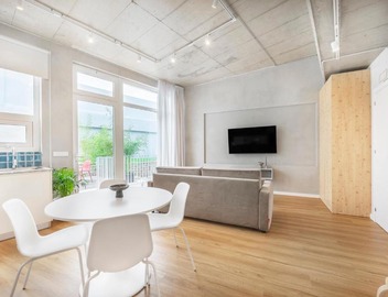 Lisbon Oriente Apartments by Olala Homes 5