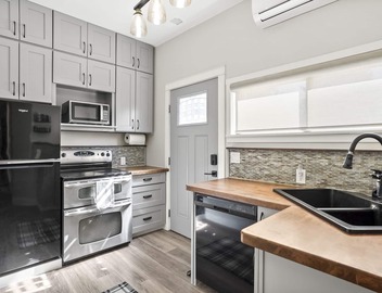 Littleton Corner: Quiet, Safe, Private 3 Bedroom/2 Bathroom 2