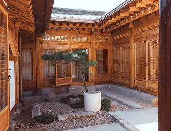Live the hanok way — tradition reimagined with modern comfort in Bukchon. 4
