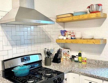 Location! Super walkable & charming midtown stay! 3
