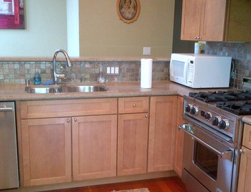 Loft-Like Flat With Gothic Cathedral Charm 3