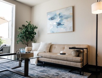 Lovely 1 BD in West Hollywood 4