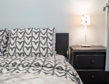 Lovely 1BR Secondary suite with Separate entrance 3