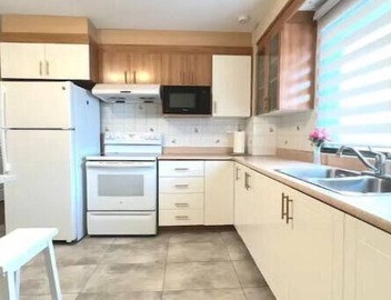 Lovely spacious 2bdr Apt | Bel spacieux 2 chambres 3