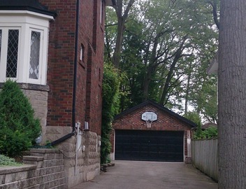 Lovely Toronto Home in Trendy Beaches Area of Toronto 5