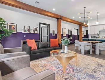 LUX 4BD/4BA Walk to Dome&French Quarter Hotel 4
