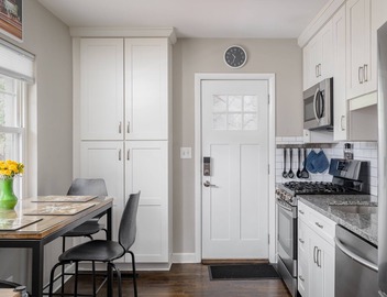 Lux Family Friendly Midtown Bungalow 2BR 2BA - Walk to Beltline! 3