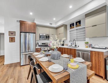 Luxe Townhome | Newly-Built 3