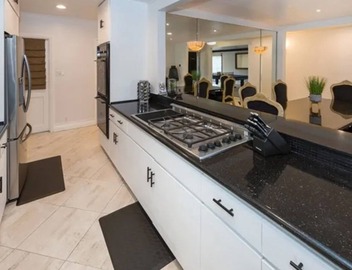 Luxurious 3-Bedroom Westwood Gem 3