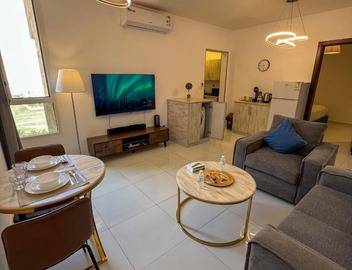 Luxurious Apartment 4