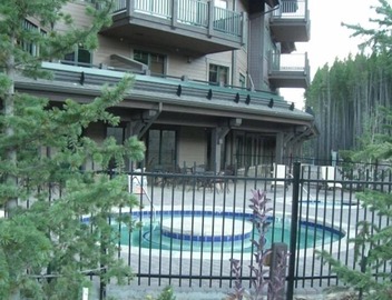 Luxurious Crystal Peak Lodge, 2 BR/2 BA, Ski-in/Ski-Out 3