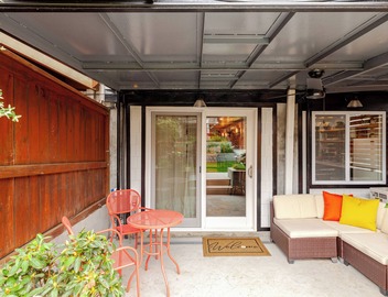Luxurious DC garden apartment w/King bed, for work and play, steps to Metro 5