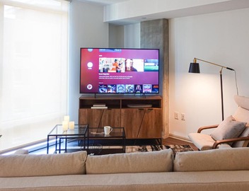 Luxurious Hollywood Dream 3