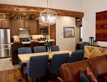 Luxurious Home,1 acre,6mile-W.Park,Hot tub,33miles-RMNP, 2 Masters, Steam Shower 5