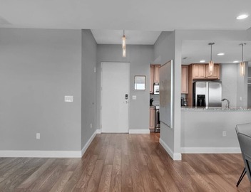 Luxurious Penthouse with 2/2 and large patio 5