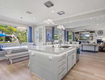 Luxurious Pool Resort Style Gated Estate - sleeps 14 - 5 bedrooms 4.5 bath 2