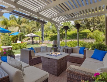 Luxurious Pool Resort Style Gated Estate - sleeps 14 - 5 bedrooms 4.5 bath 3
