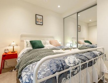 LUXURIOUS RIVERSIDE RESORT STYLE APARTMENT☆POOL☆SPA☆GYM☆ROOFTOP WITH CITY VIEWS 2