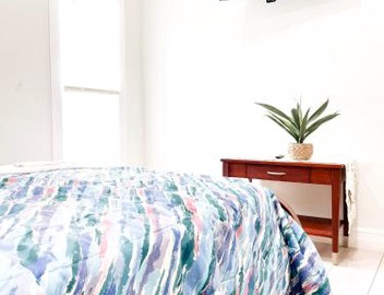 Luxurious room in Fall River Stay 5