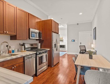 Luxury 1BD | 2 Beds | Queens Village 3