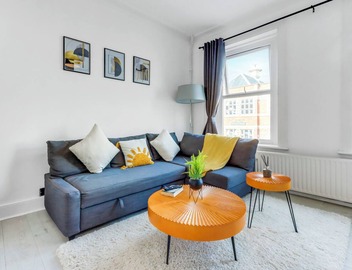 Luxury 2 Bed Flat - 1 Min Walk to Tooting Broadway Metro Station 4