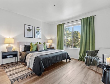 Luxury 2BDR with Parking & Pool - Marina del Rey 2