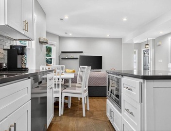 Luxury 3BR 2BA Boston Penthouse 2