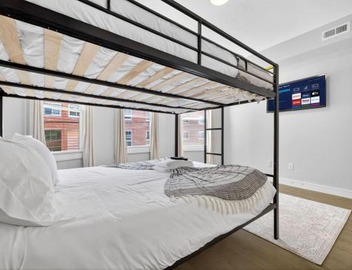 Luxury 3BR apt in Boston that Sleeps 10 2
