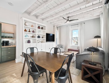 Luxury 3brm/1bath Duplex in JP 3