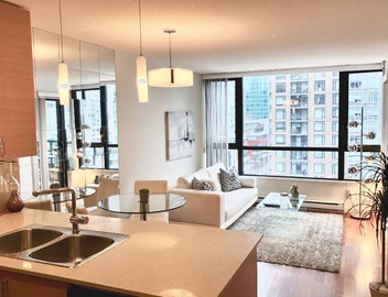 Luxury Beautiful Suite in the Heart of Downtown - Steps to BC Place Stadium! 5