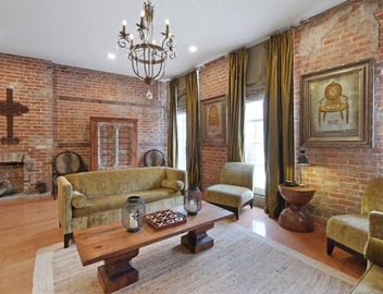Luxury Condo in the Warehouse District! 4