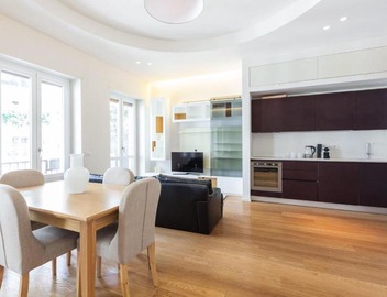 Luxury in the center of the city- 5 min to Duomo 2