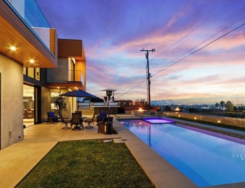 Luxury LA Mansion with Ocean & City Views 4