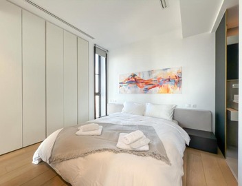 Luxury Loft with Private Jacuzzi 4