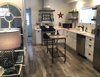 Luxury Meets Historic in This Boutique One of a Kind Clarkdale Getaway 4