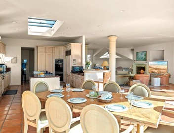 Luxury Oceanfront Home Available for Summer! 3