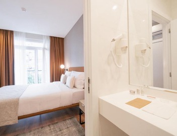 LX SoHo Boutique Hotel by RIDAN Hotels 3